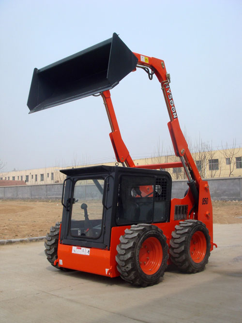 HY850 skid steer loader 02