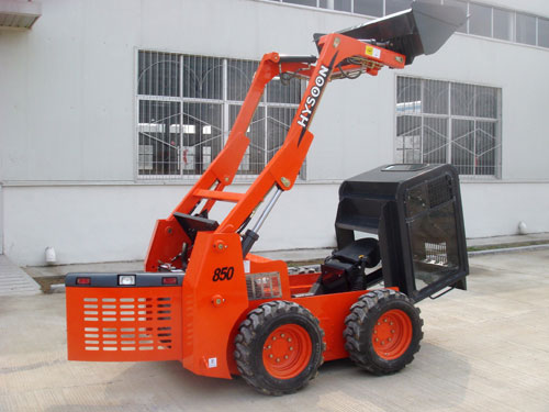 HY850 skid steer loader 04
